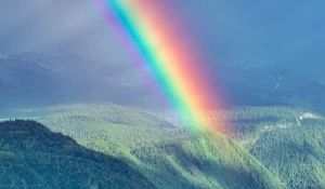 Радуга на фоне гольцов Корбу.