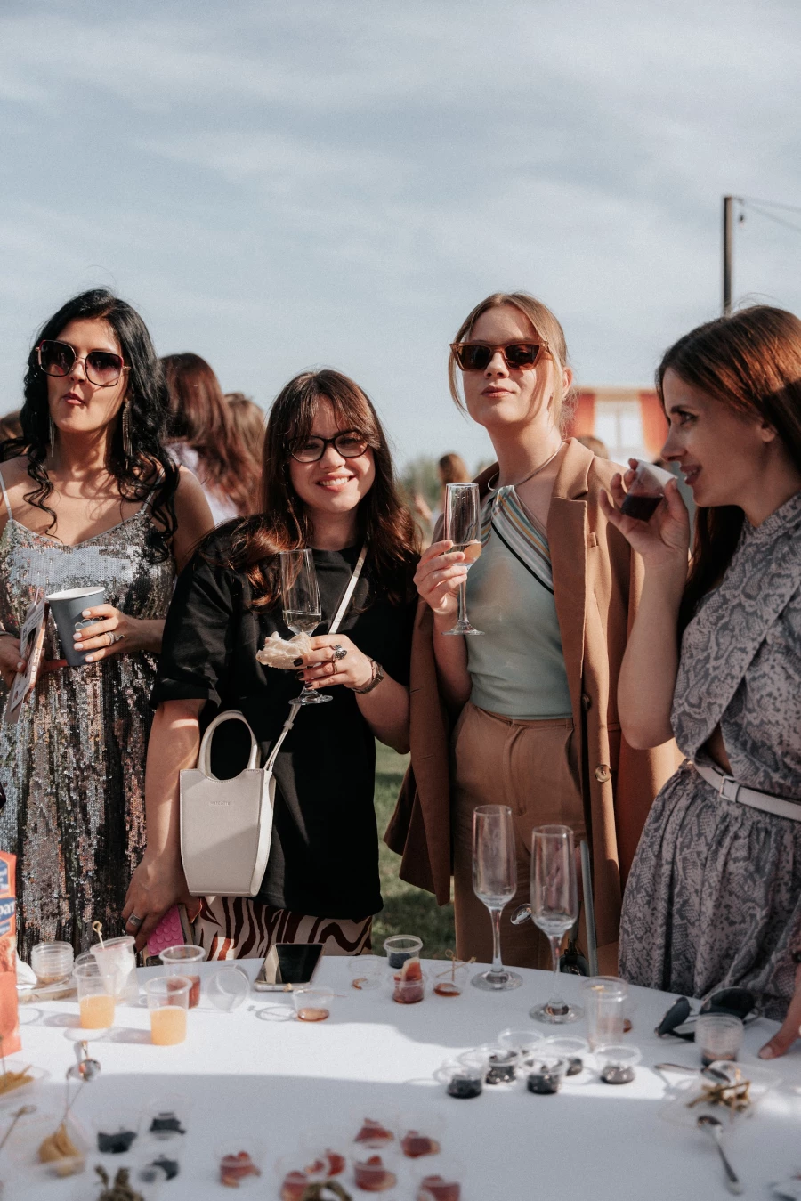 В шатре «Монблан» прошло ежегодное вручение премии от Женского делового альянса «Совершенство».