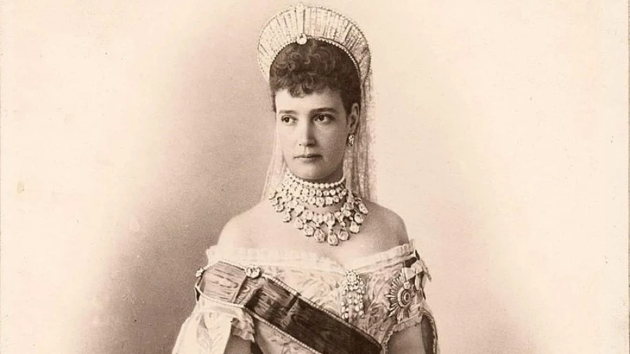 Мария Федоровна, мать Николая II.