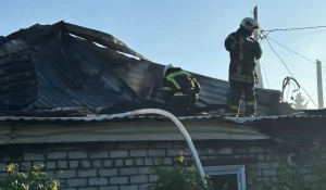 Крупный пожар произошел в Барнауле, который погубил не одно здание