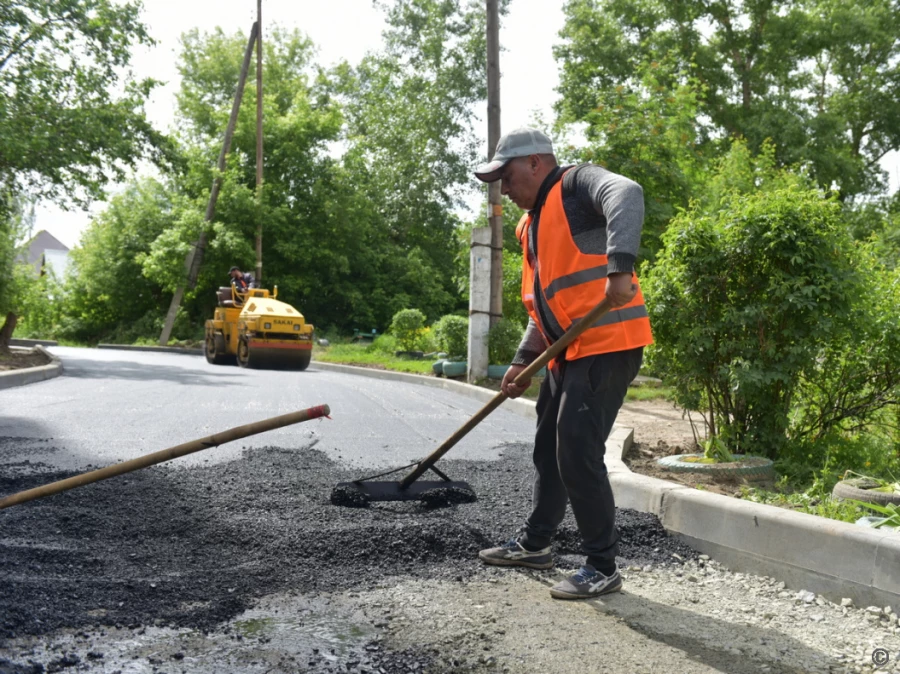 Благоустройство дворов.