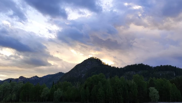 Катунь на закате.