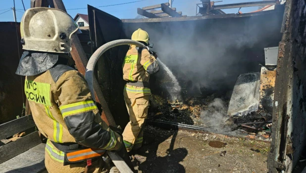 Пожар в гараже 