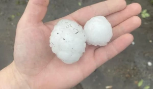 Град обрушился на Красноярский край.