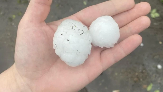 Град обрушился на Красноярский край.