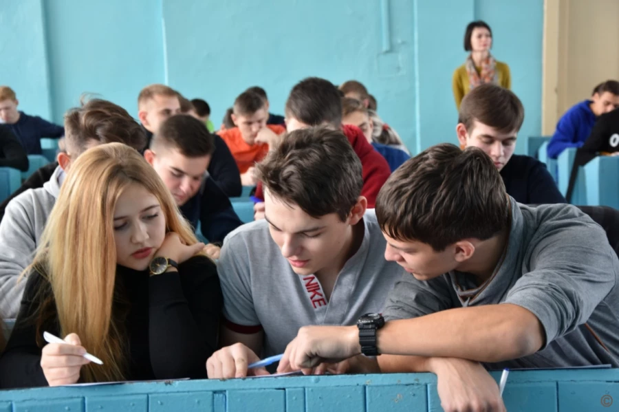 Студенты Студенты