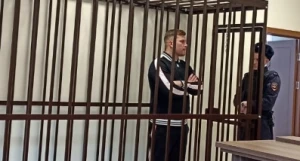 Антон Шеломенцев в зале суда.