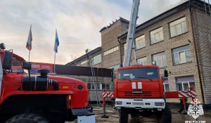 В гимназии №3 в Горно-Алтайске вспыхнул пожар.