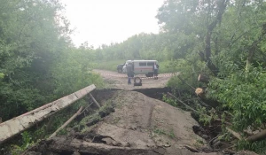 Обрушилась переправа через Пивоварку в Барнауле