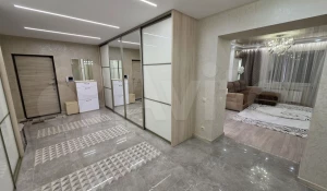 Квартиру с гипнотическим эффектом продают в Барнауле за 23 млн рублей