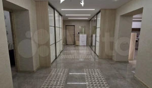 Квартиру с гипнотическим эффектом продают в Барнауле за 23 млн рублей