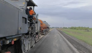 Отремонтируют около 20 км дороги в Крутихинском районе