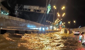 Сильный ливень в Сочи вызвал потоп.