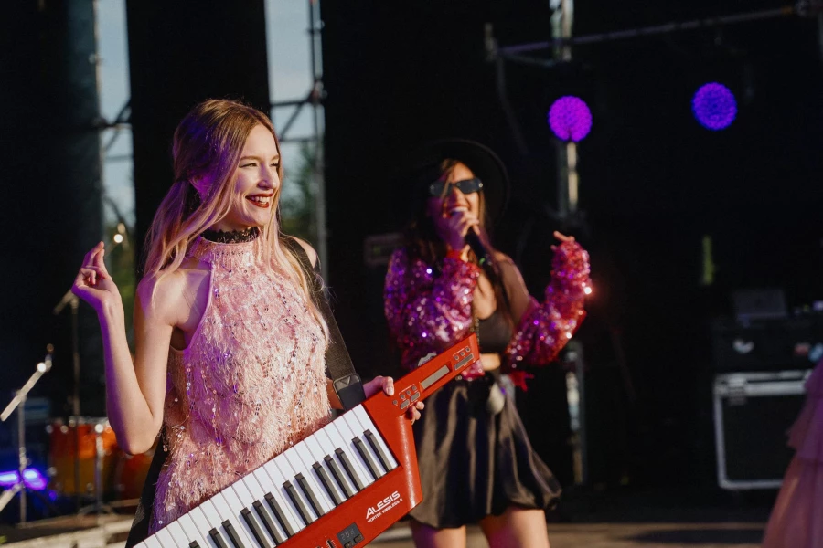 Музыка заряжала гостей фестиваля «ГРАНЬ» энергией.