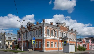 Ул. Льва Толстого, 38 в Барнауле.