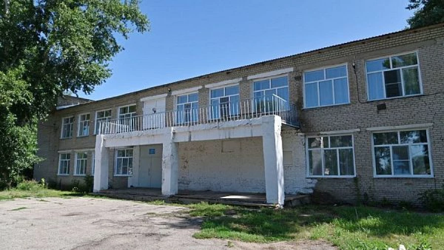 Дом культуры в селе Гилёво Локтевского района Алтайского края.