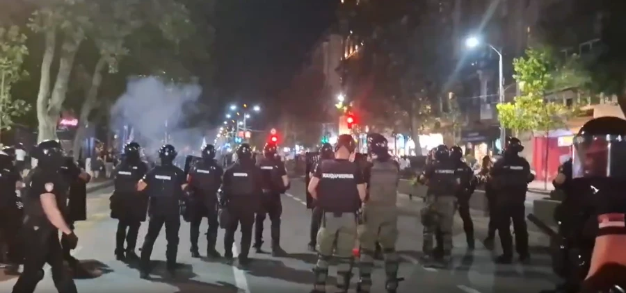 Сербские студенты вышли на митинг.