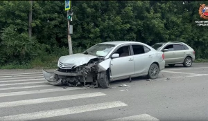Пожилой мужчина устроил массовое ДТП в Бийске.