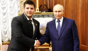 Путин поздравил сына главы Чечни Адама Кадырова со свадьбой.