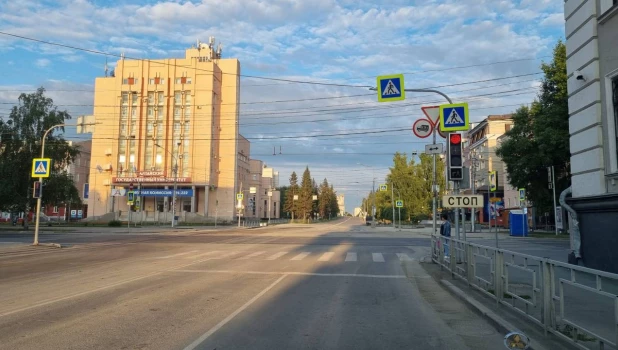 Открыли движение на проспекте Ленина в Барнауле после ремонта