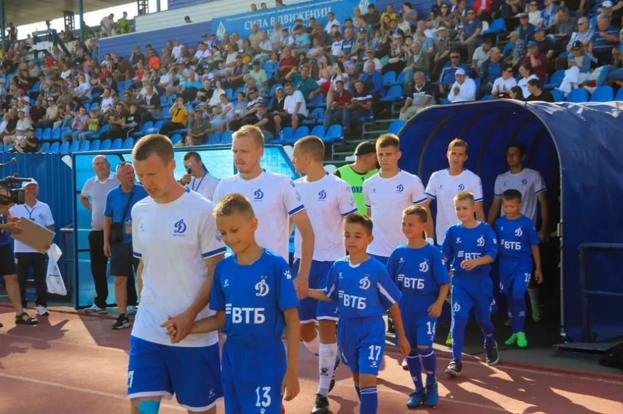 Втреча &quot;Динмо-Барнааул&quot; и «Уральцем-Тагильская Сталь».