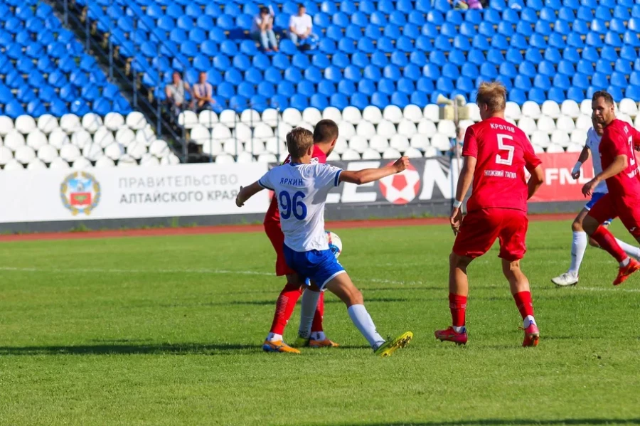 Втреча &quot;Динмо-Барнааул&quot; и «Уральцем-Тагильская Сталь».