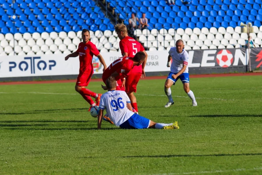 Втреча &quot;Динмо-Барнааул&quot; и «Уральцем-Тагильская Сталь».