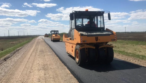 Ремонт дороги в Родинском районе.