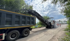 Барнаул обновляет дорожную инфраструктуру на нескольких участках