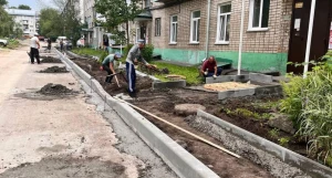 Дворы Барнаула продолжают преображать