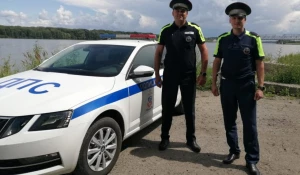 Гаишники спасли двушку от эпилепсии в Алтайском крае