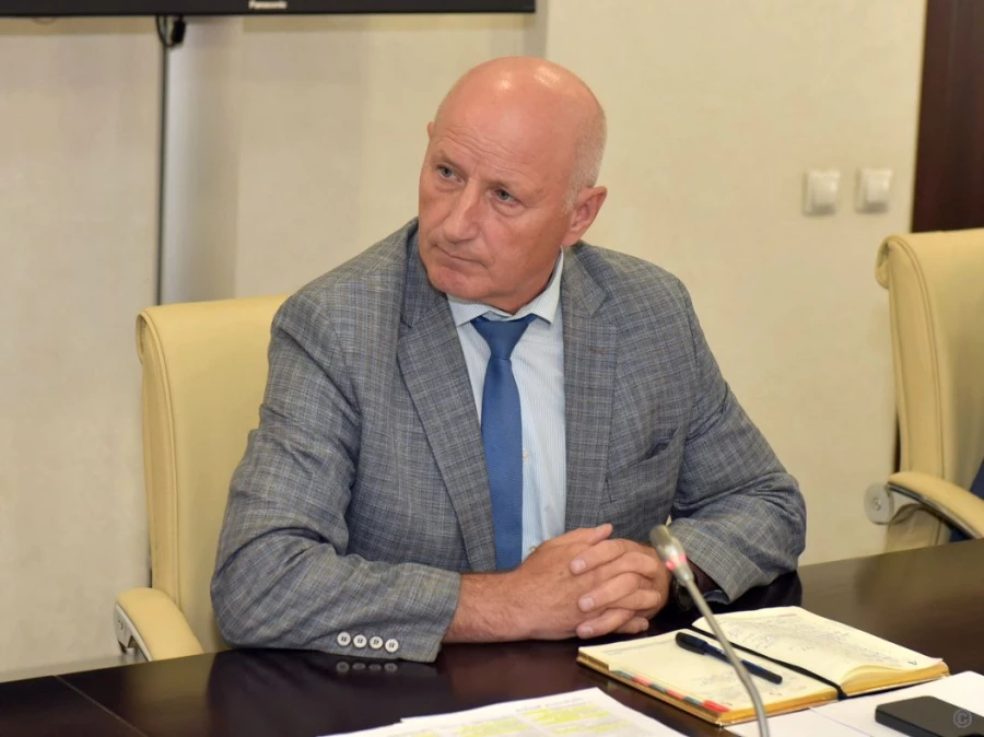 Петр Кобзаренко.