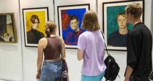 Экспозиция выставки «Аз.Арт.Сибирь — 2025».