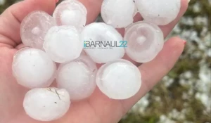 На Алтайское село обрушился сильный град