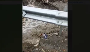 Вновь смыло временную переправу через Пивоварку.