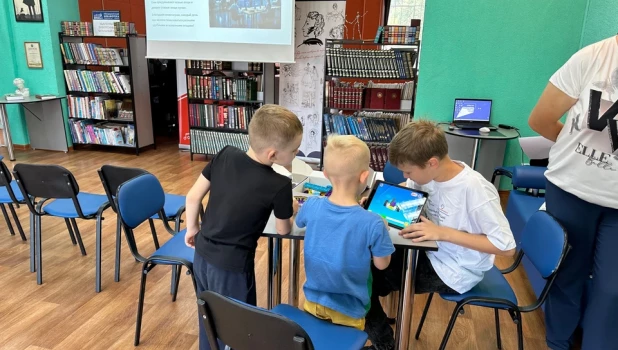 Дети смогут познакомиться с основами столярного дела, создавать модели, собирать конструкции и учиться работать с деревом.