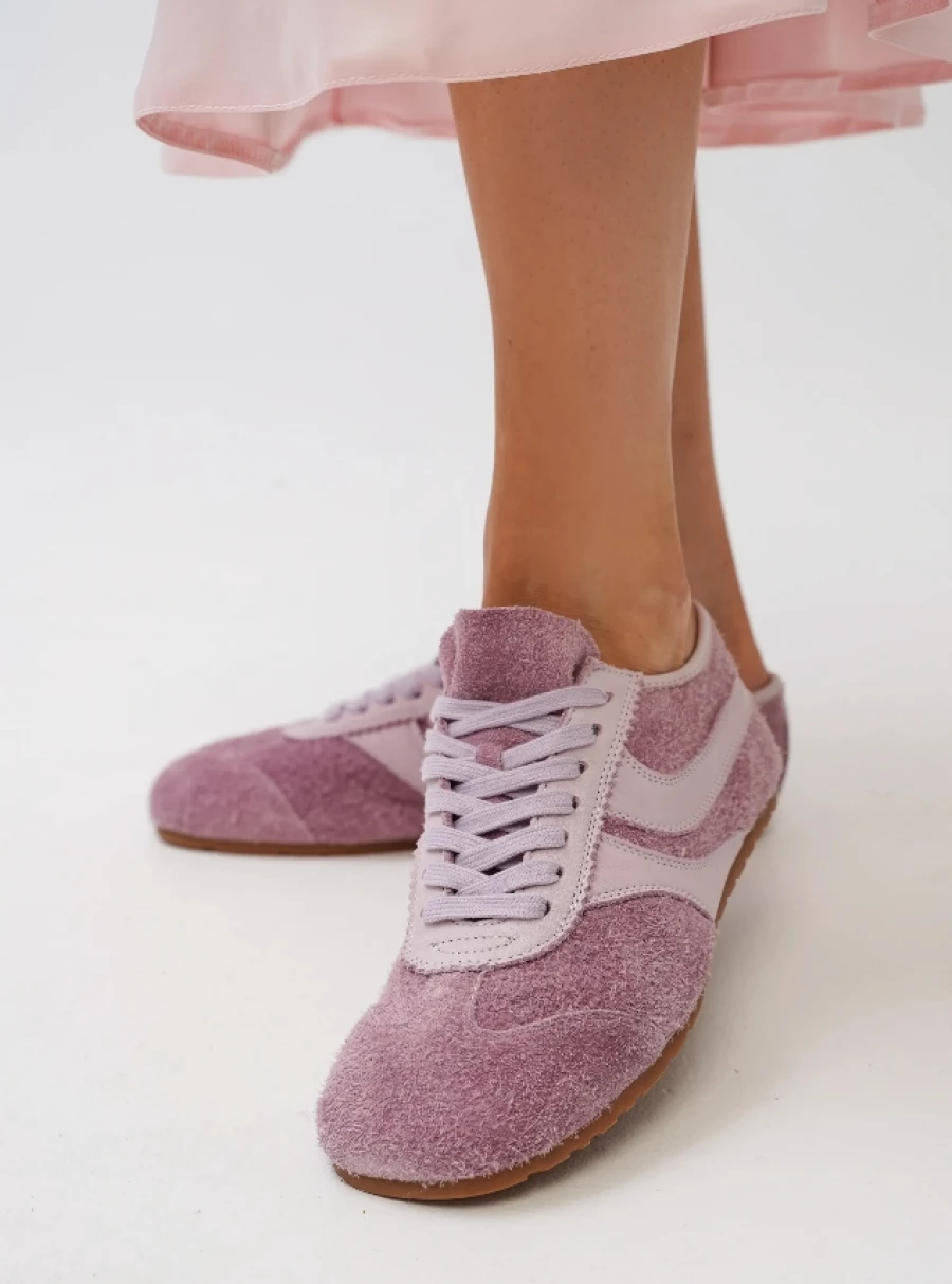 Какие кроссовки популярны этим летом