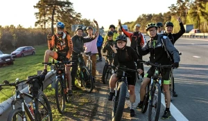 Любители велоспорта.