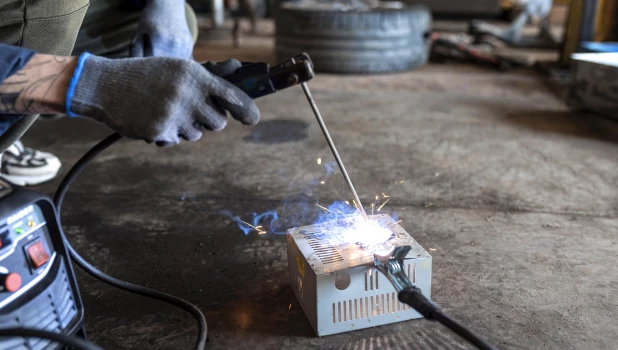 Ручная лазерная сварка.