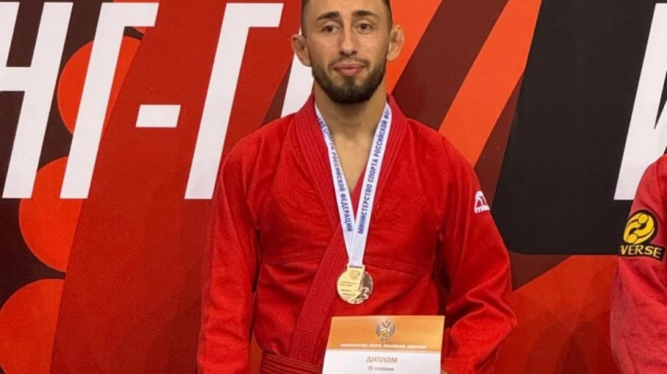 Барнаульский борец впервые в истории выиграл медаль российского чемпионата по грепплингу.