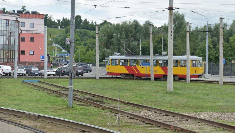 Барнаул готовится демонтировать легендарное трамвайное кольцо на площади Свободы.