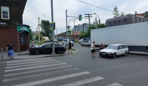 Жесткая авария произошла в центре Барнаула