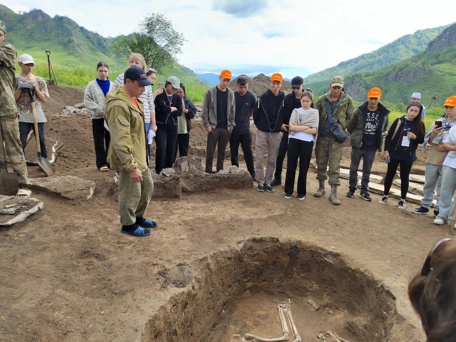 Археологическая экспедиция Археологическая экспедиция