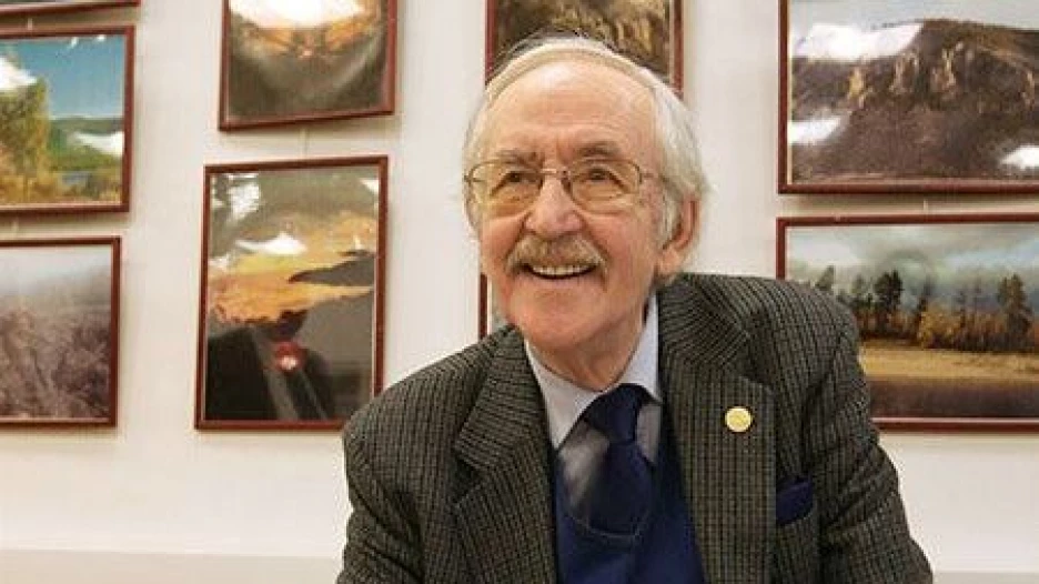 Василий Ливанов.