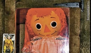 Кукла Аннабель.