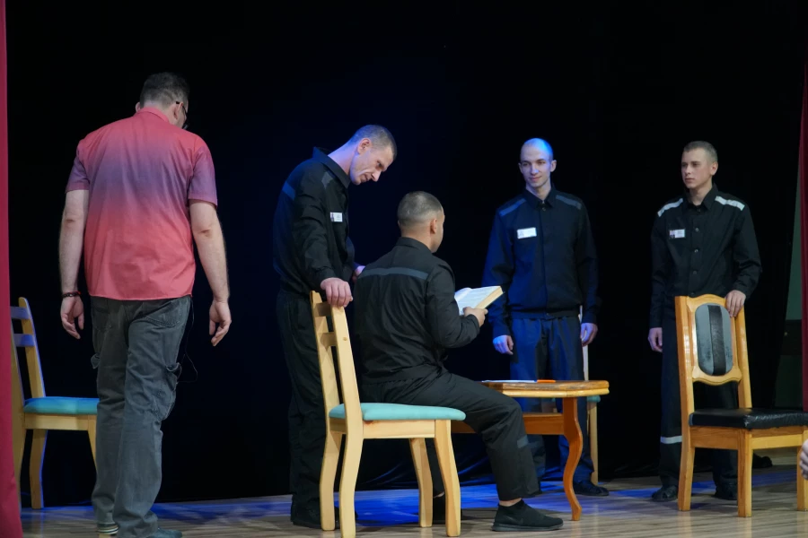 Постановка спектакля в ЛИУ-1 Барнаула.