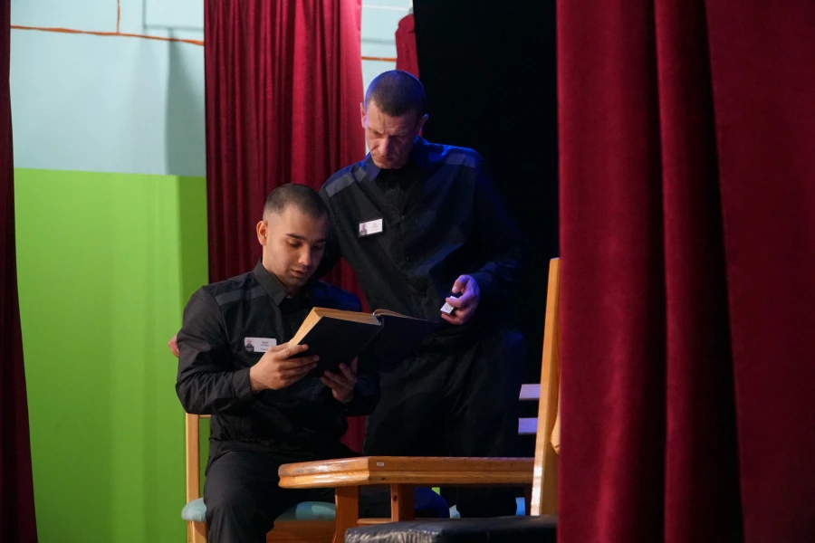 Постановка спектакля в ЛИУ-1 Барнаула.