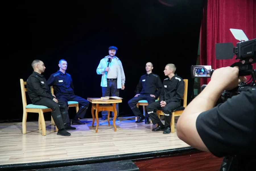 Постановка спектакля в ЛИУ-1 Барнаула.