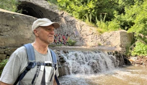 Деринг предлагает обустроить живописный водопад возле Пивоварки, создав популярное туристическое место.