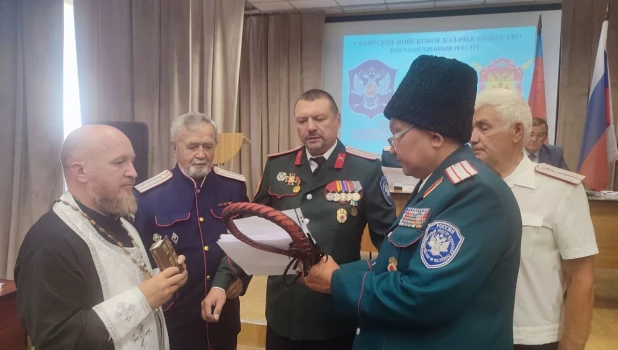 Выбрали нового атамана в Алтайском отдельском казачьем обществе.